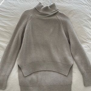 Wilfred Free Turtleneck EUC